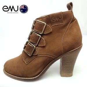 EMU Suede Chelsea Ankle Boot US 5 Oak Color
